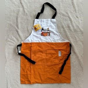 NWT Williams Sonoma Halloween Peanuts Snoopy Children’s Apron